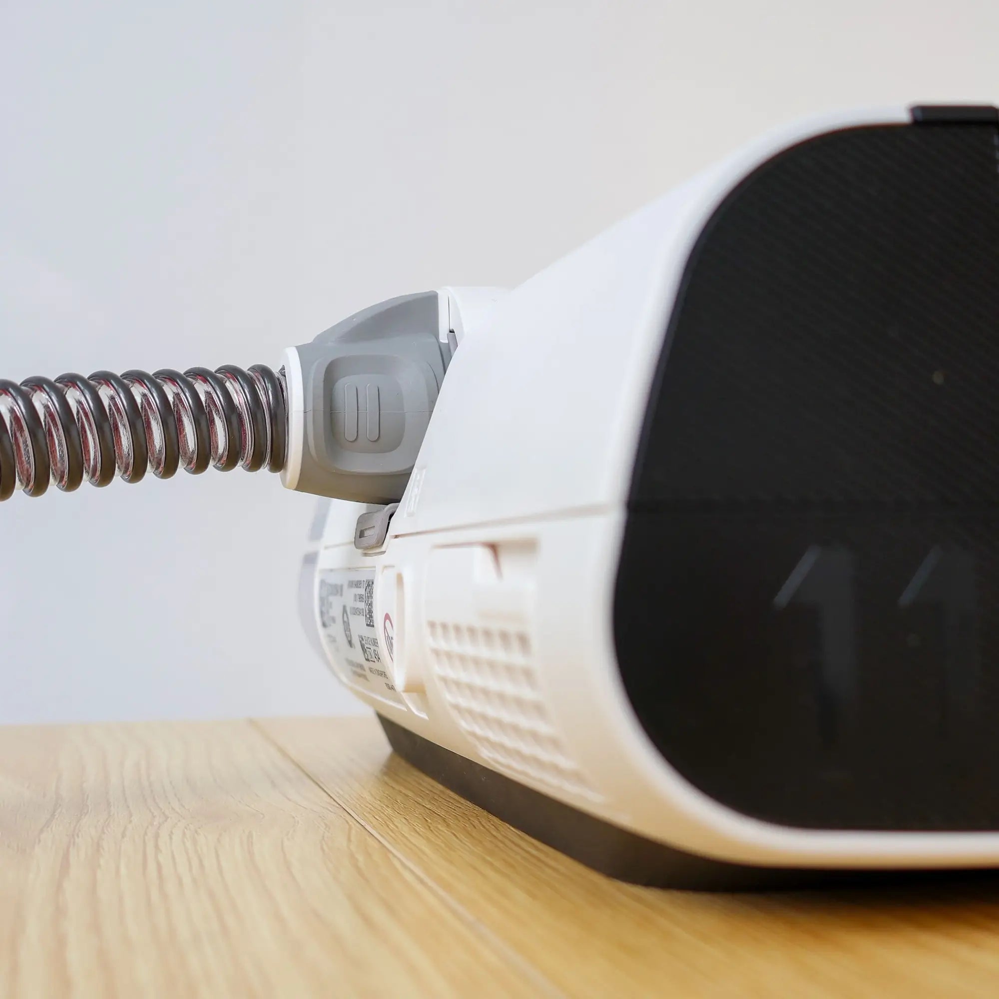 AirSense 11 & AirCurve 11 climatelineair 11 with back cpap machine connection