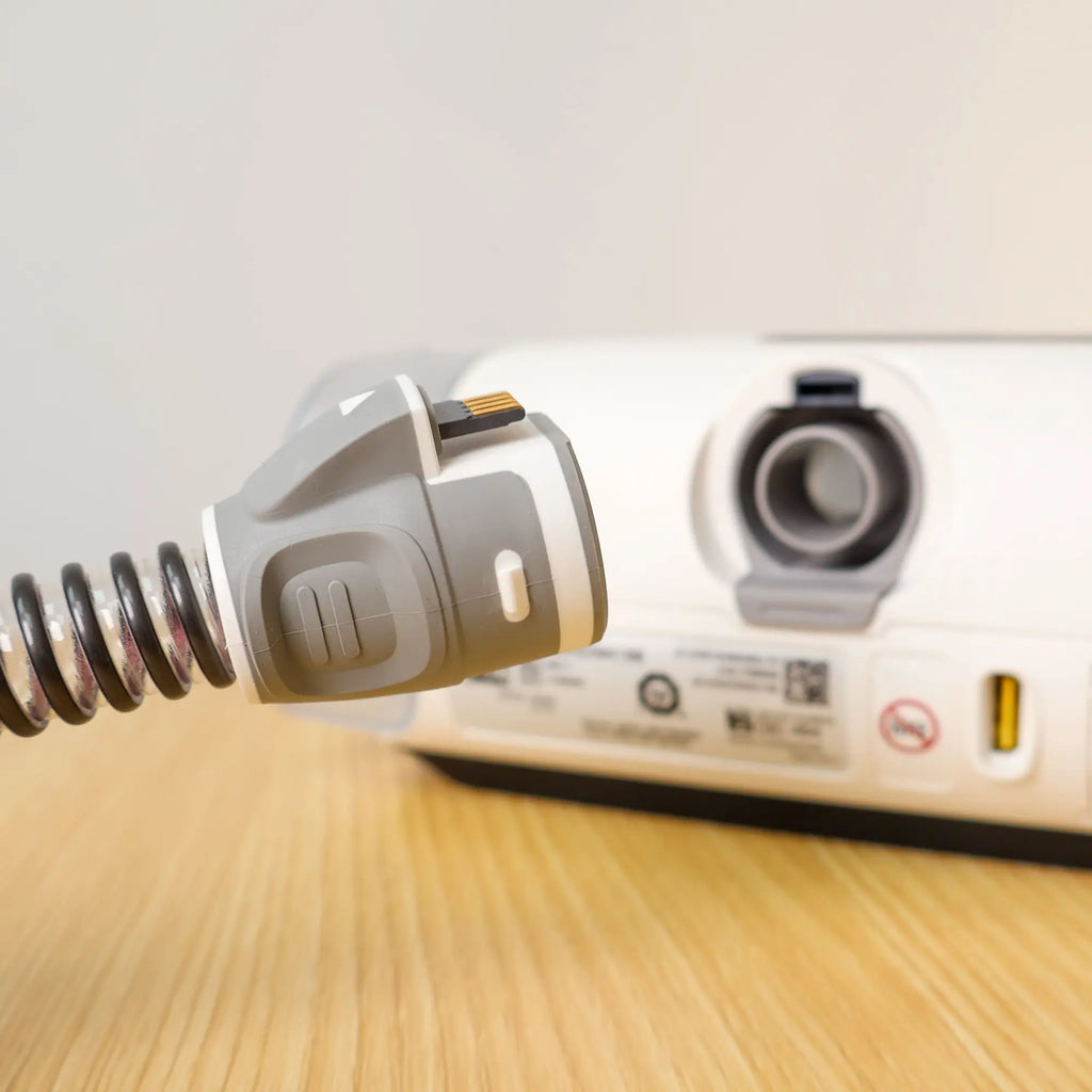 AirSense 11 & AirCurve 11 climatelineair 11 with back cpap machine connection 3