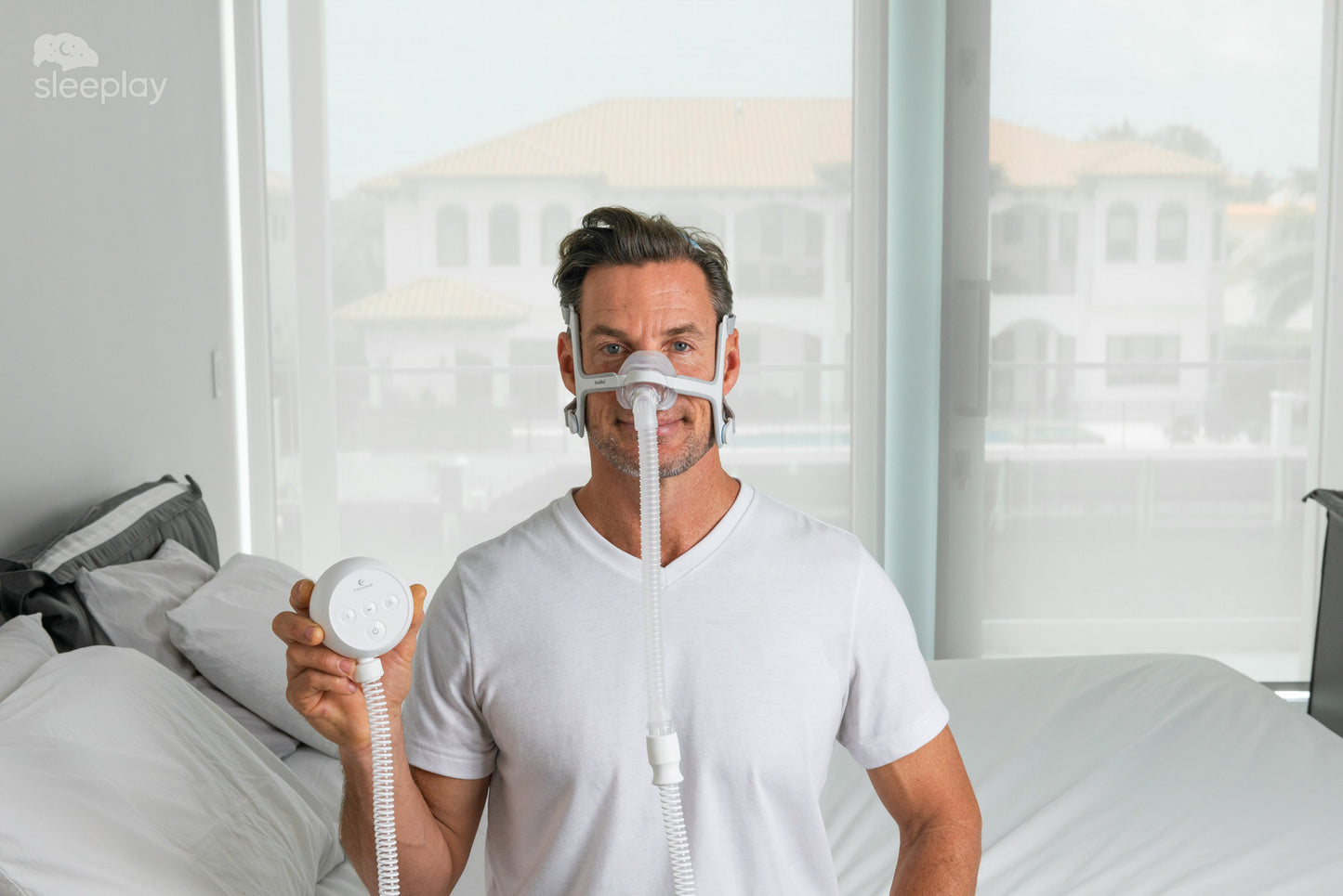 Man using CPAP mask with Transcend Micro