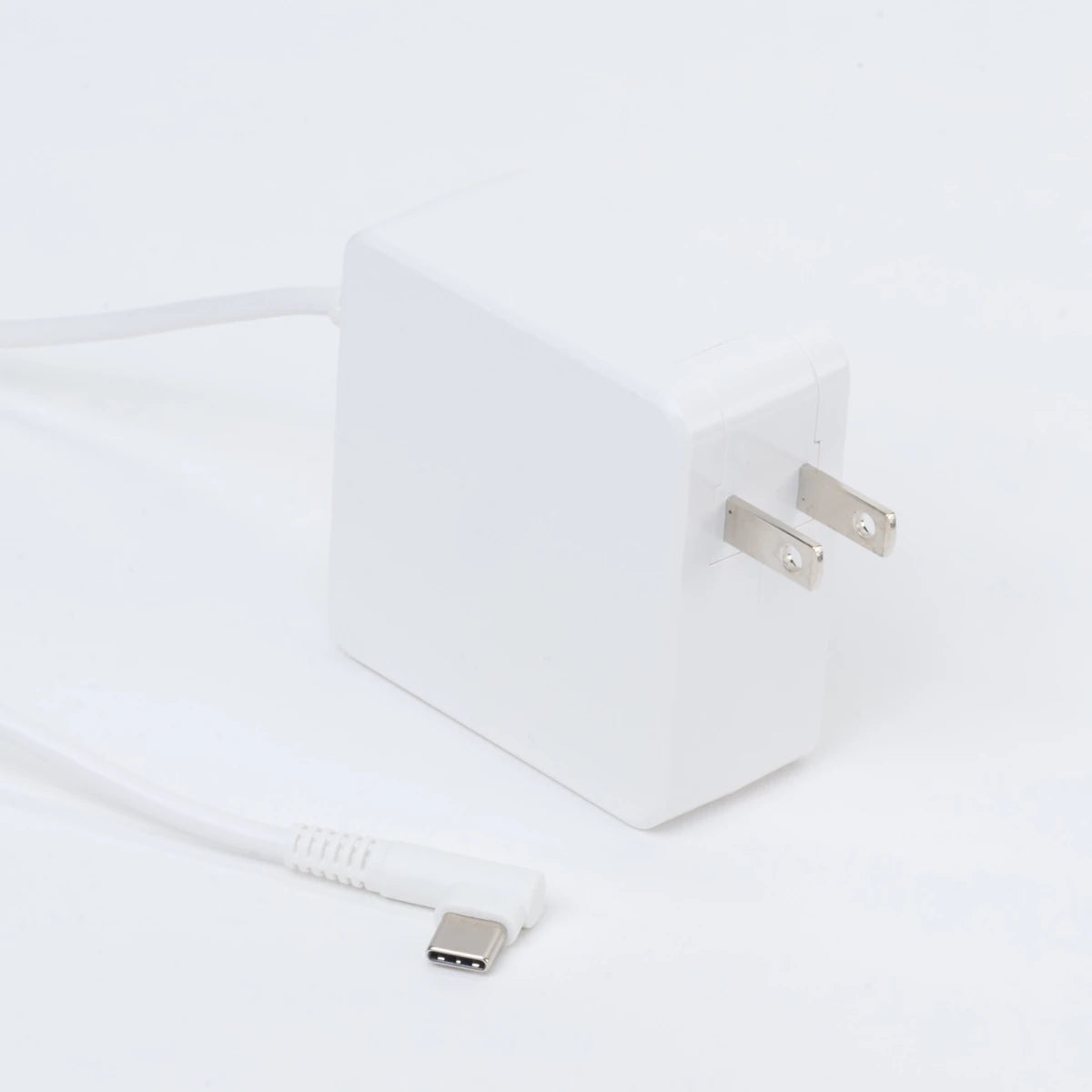 Power supply adapter included with the Liviliti Paptizer 360 CPAP sanitizer